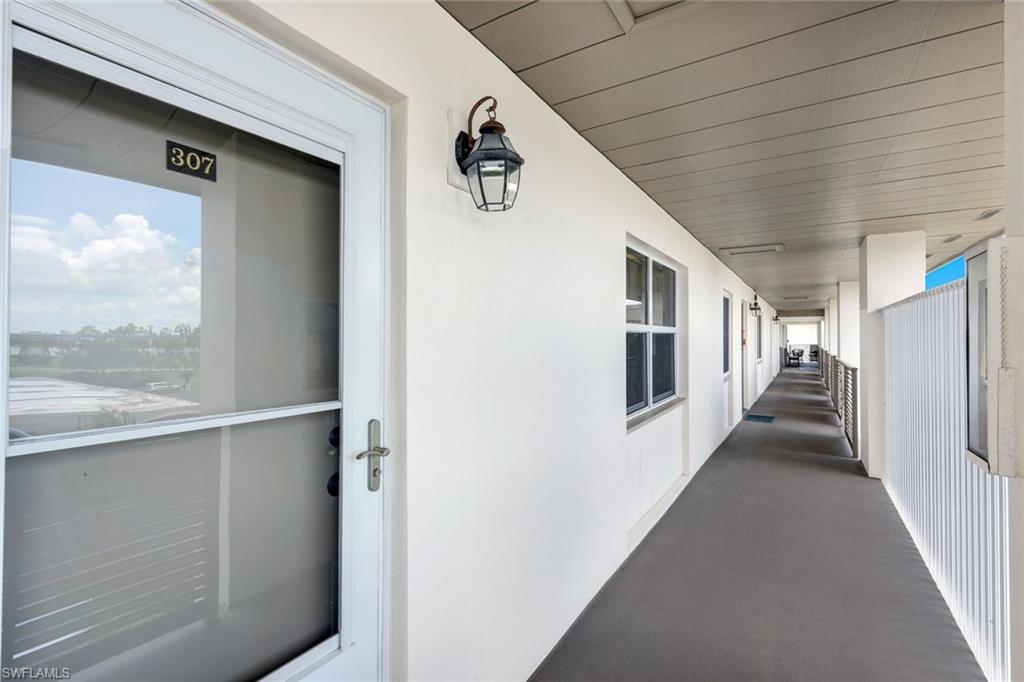 SEVEN LAKES - Residential