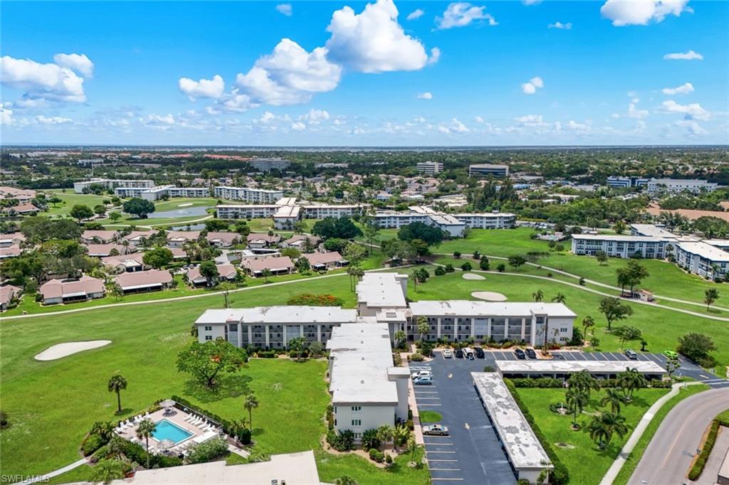 SEVEN LAKES - Residential