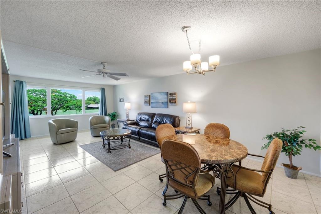 SEVEN LAKES - Residential