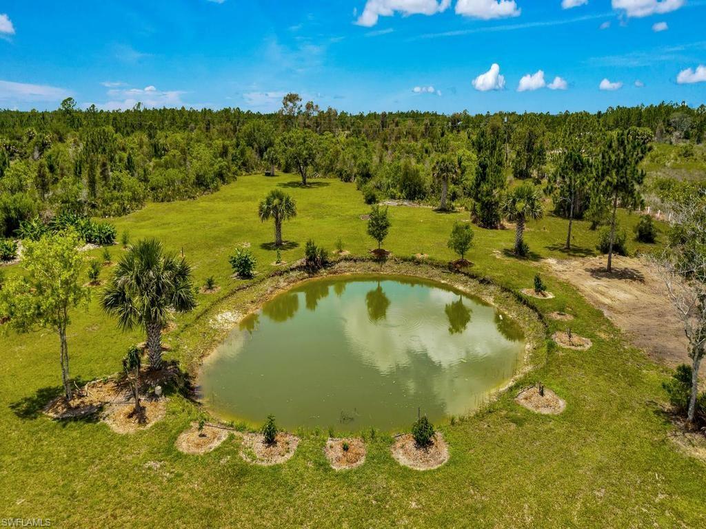 GOLDEN RANCHES - Land