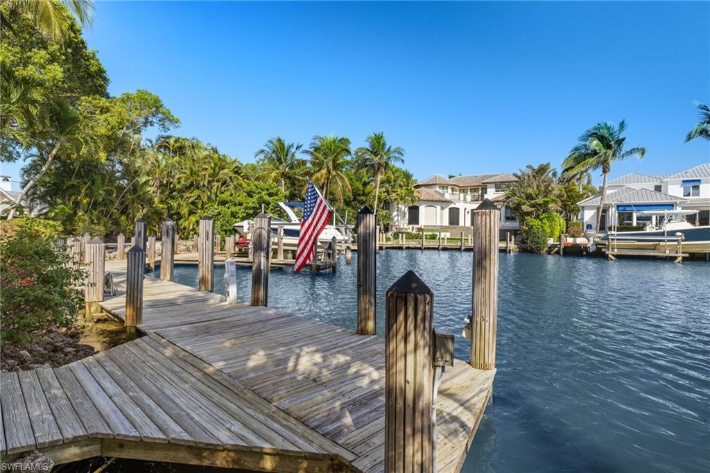 AQUALANE SHORES - Residential