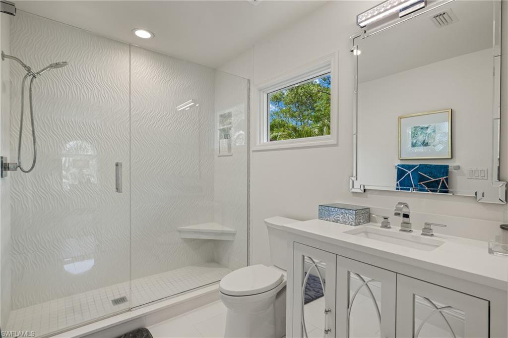 AQUALANE SHORES - Residential