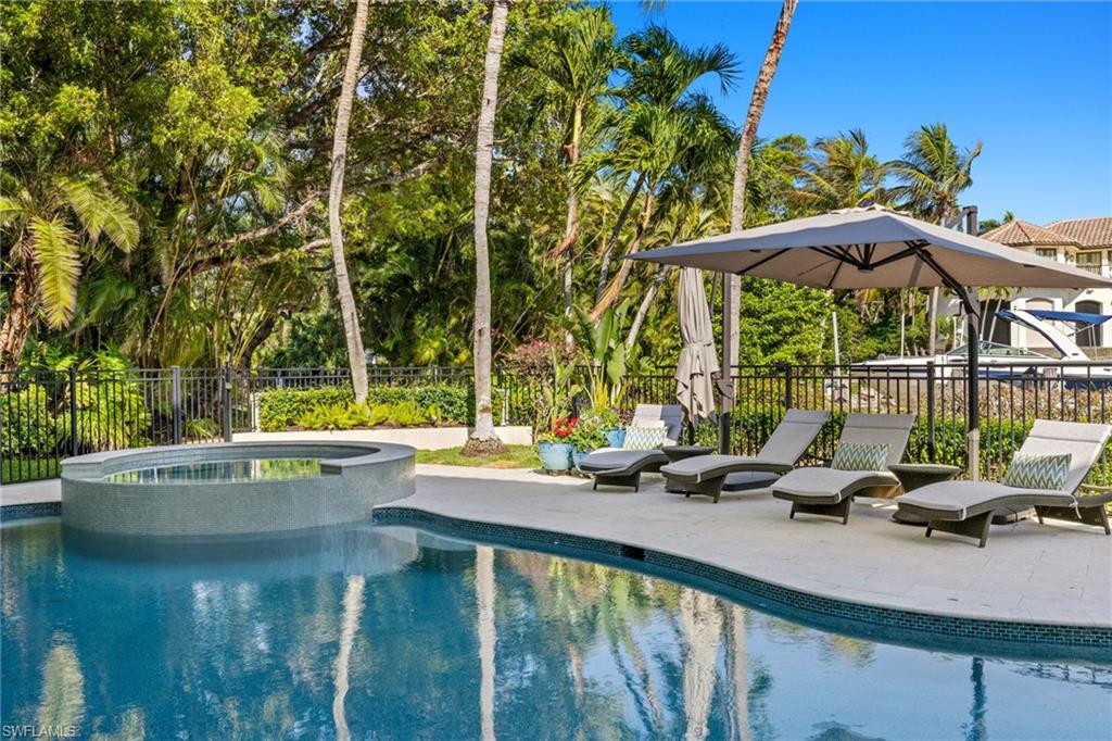 AQUALANE SHORES - Residential
