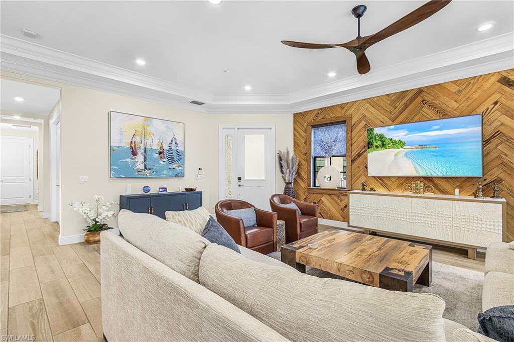 REGATTA LANDING - Residential