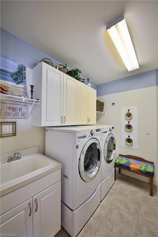 HIGH POINT PLACE - Residential
