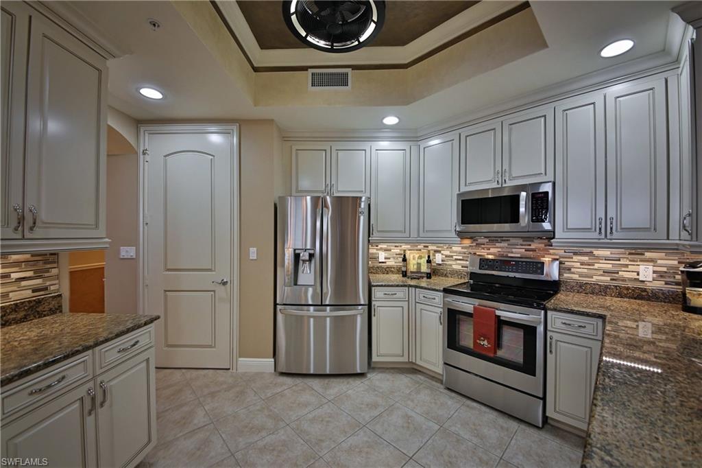 HIGH POINT PLACE - Residential