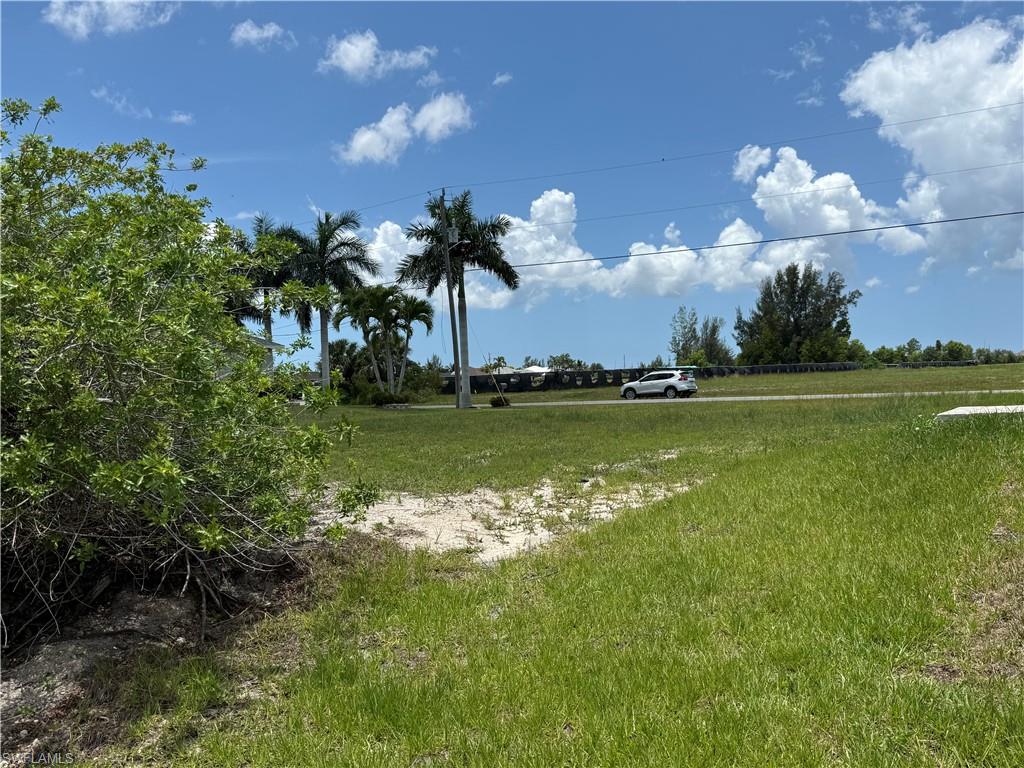 CAPE CORAL - Land