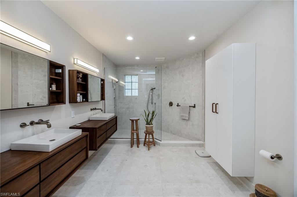 CEDAR RIDGE - Residential