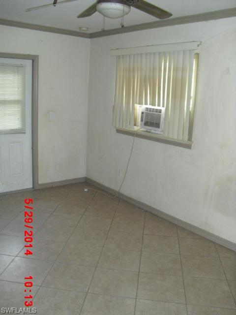 SAN CARLOS PARK - Residential