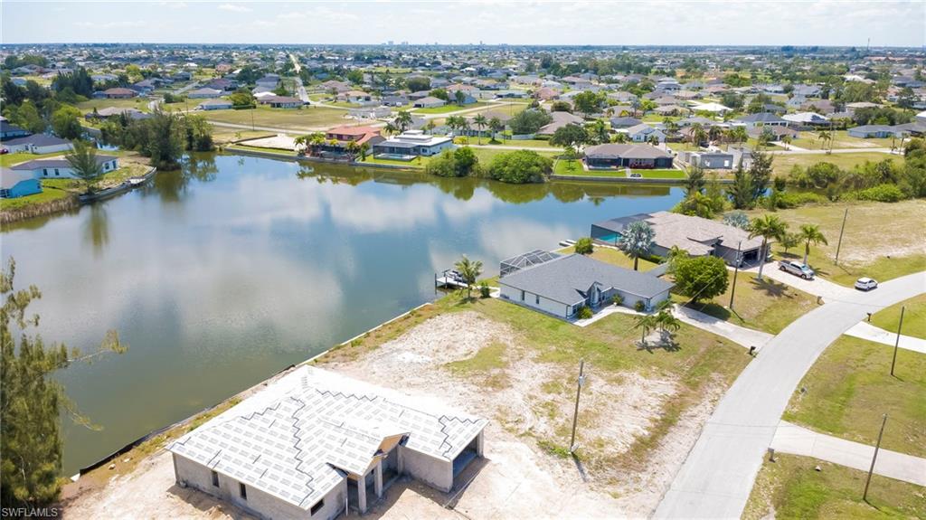 CAPE CORAL - Land