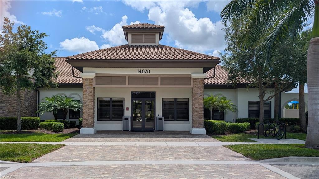 PORTICO - Residential