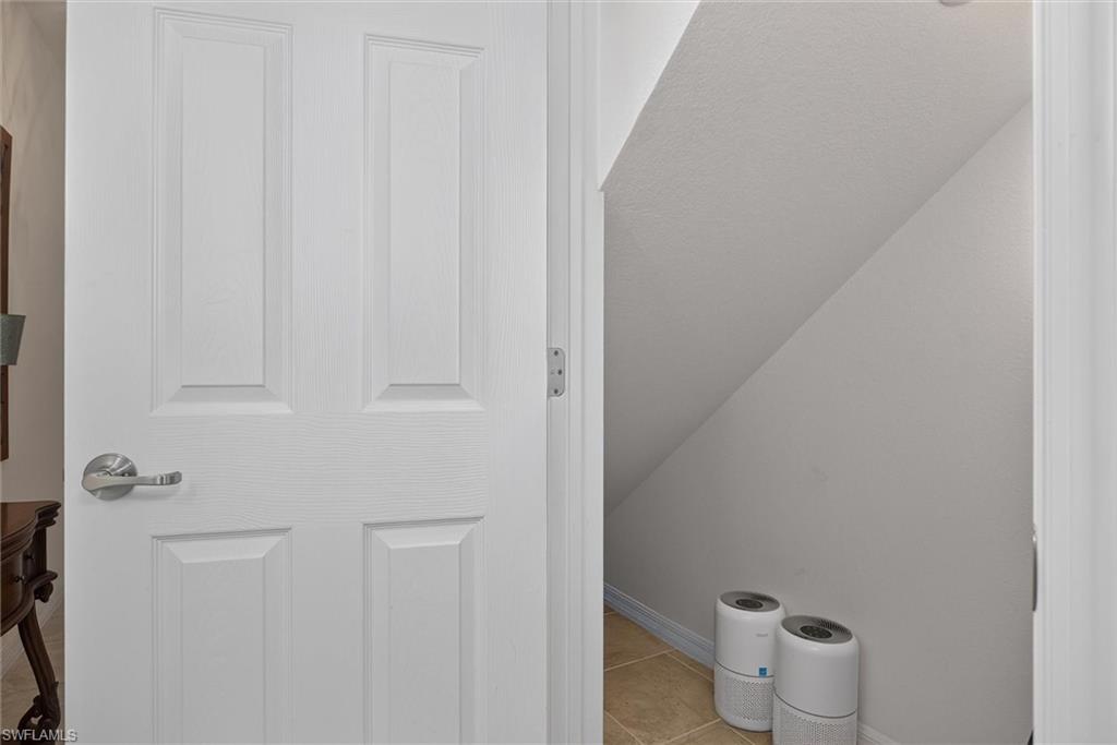 PORTICO - Residential