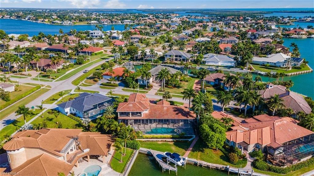 MARCO BEACH - Residential