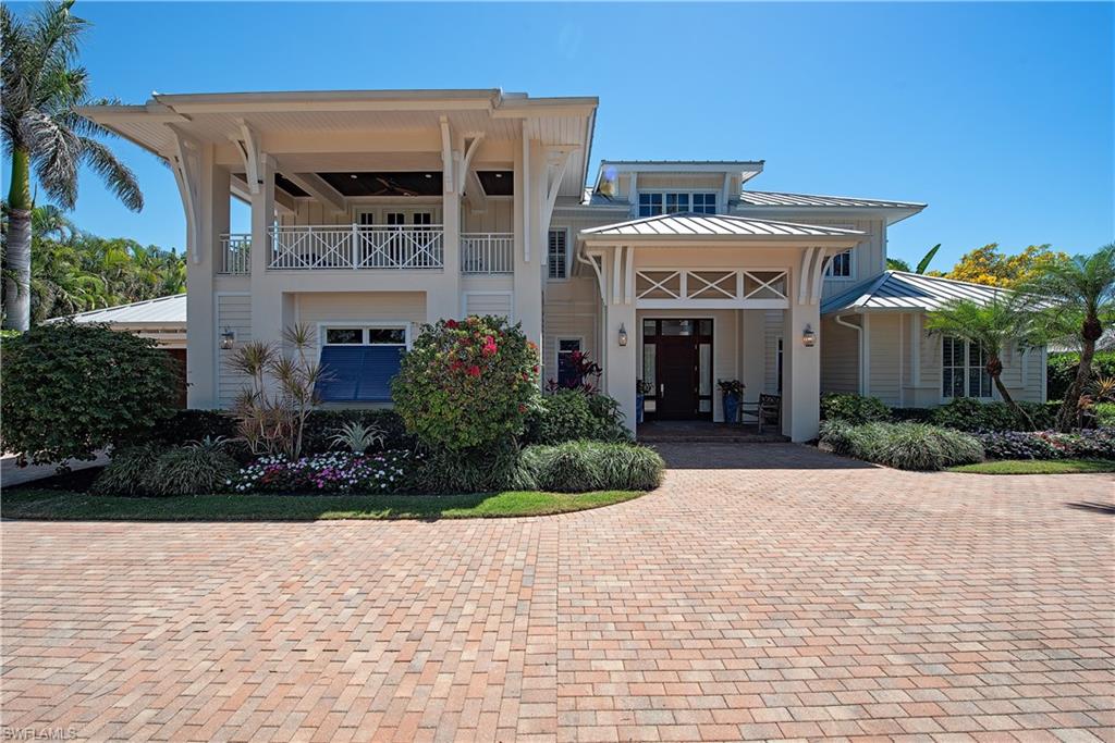 MOORINGS - Residential
