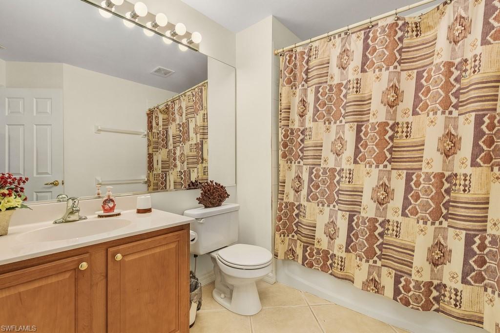 LAKEWOOD VILLAGE - Residential