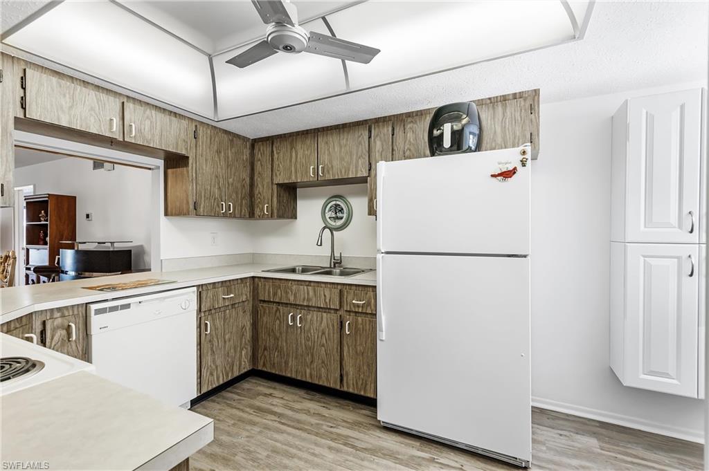 COR DEL CONDO - Residential