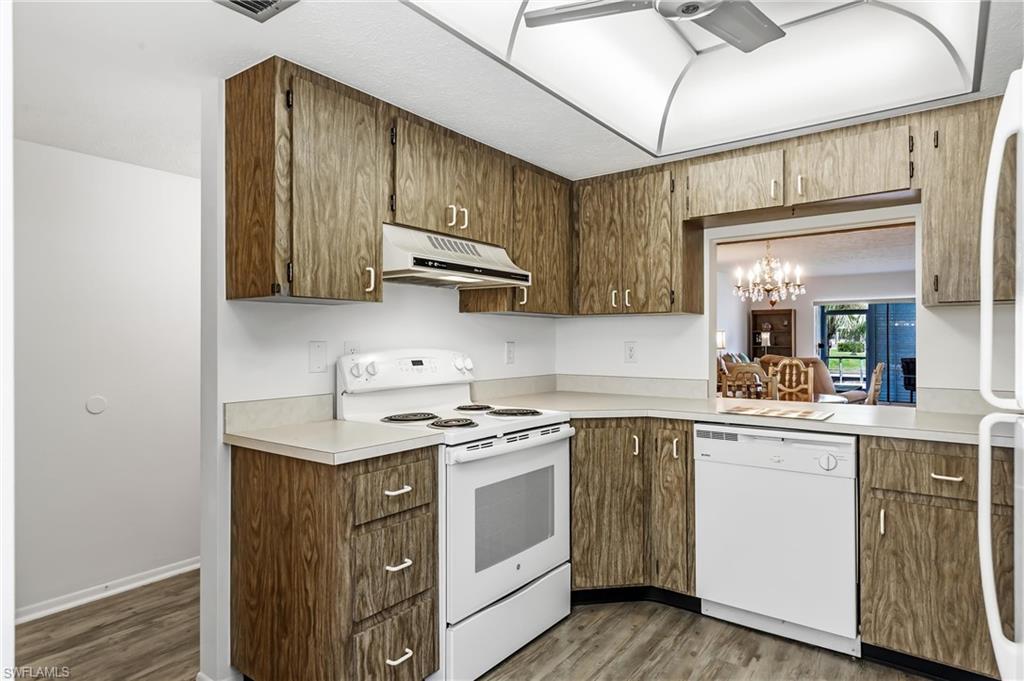 COR DEL CONDO - Residential
