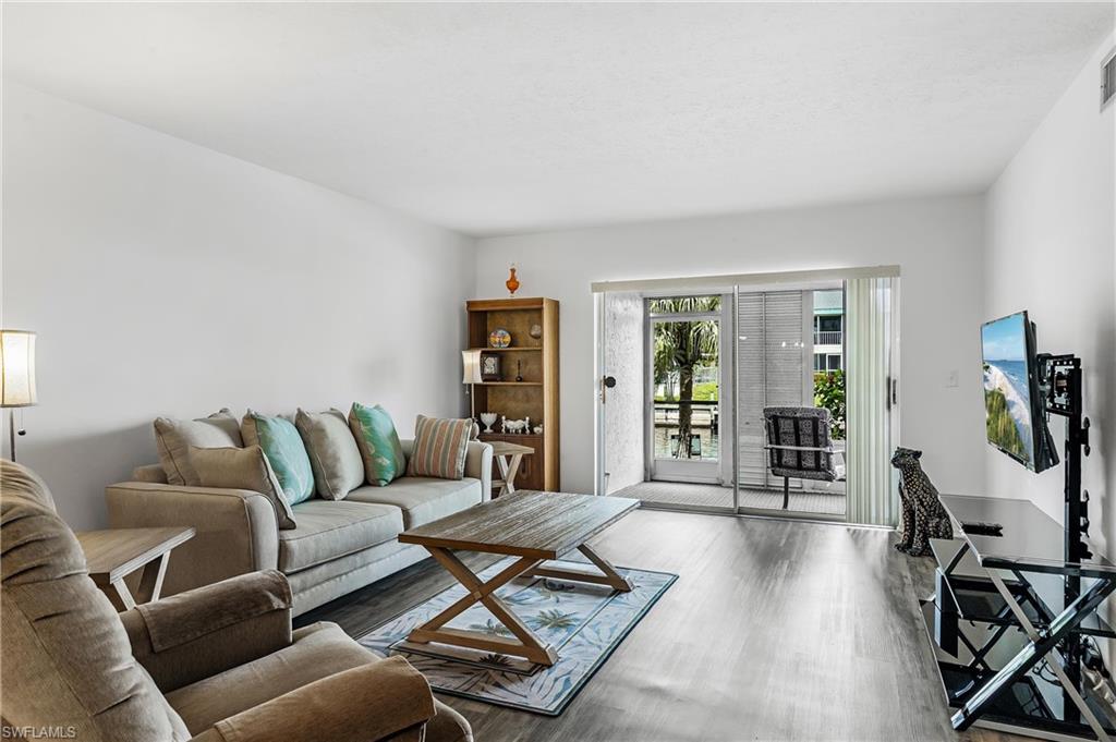 COR DEL CONDO - Residential