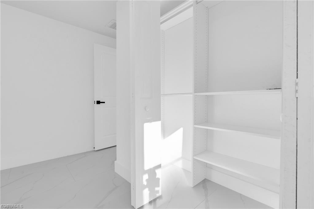 FORT MYERS - Residential Lease