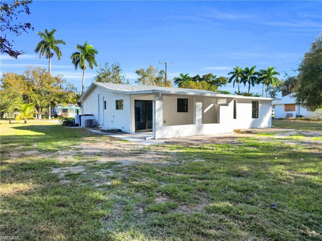 FORT MYERS - Residential Lease