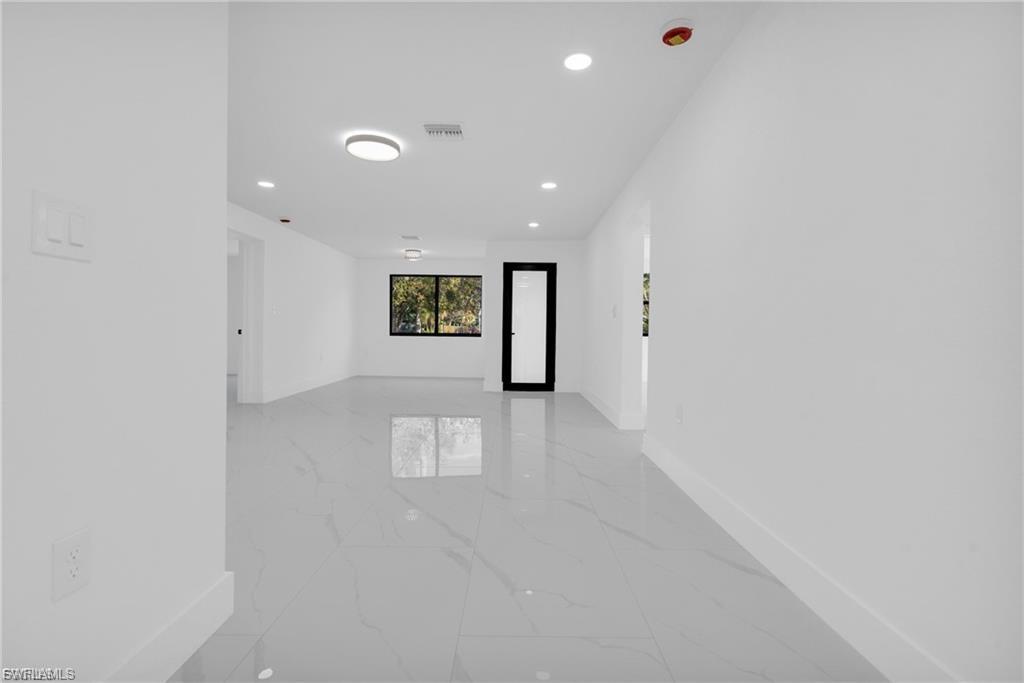 FORT MYERS - Residential Lease