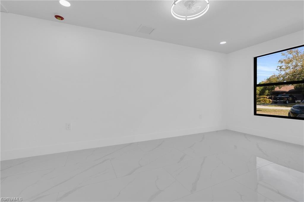 FORT MYERS - Residential Lease