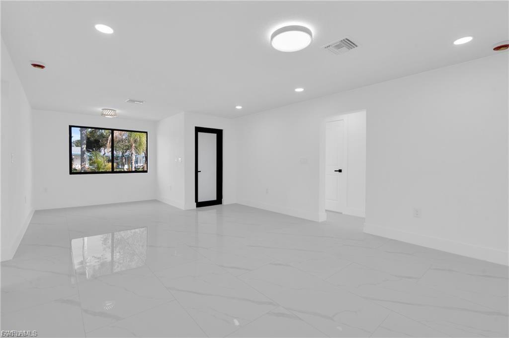 FORT MYERS - Residential Lease