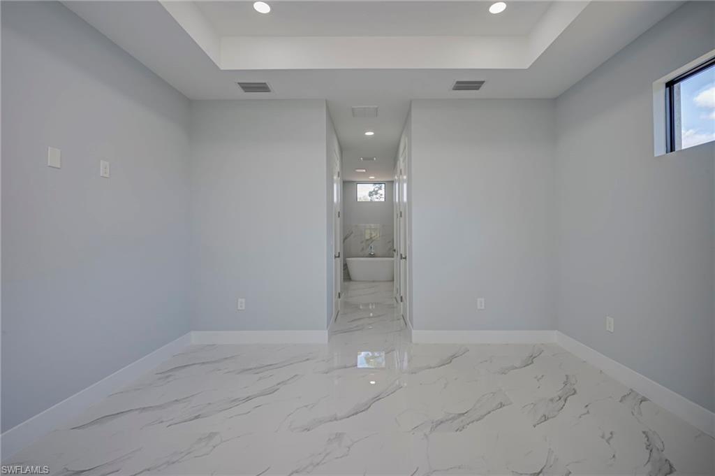 TWIN LAKE ESTATES - Residential Lease