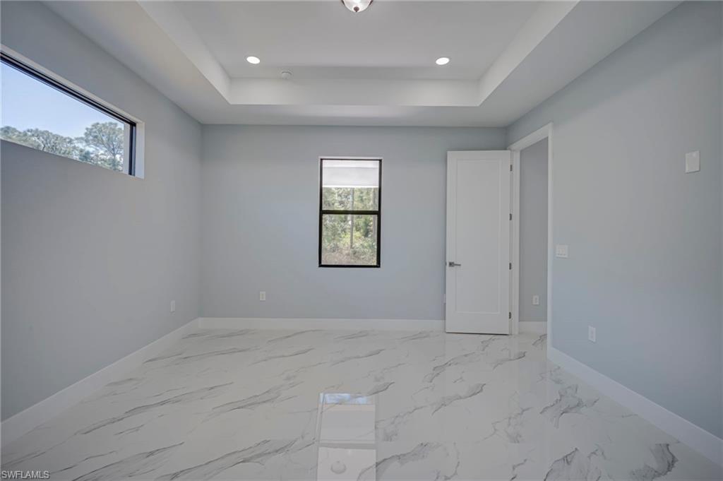TWIN LAKE ESTATES - Residential Lease
