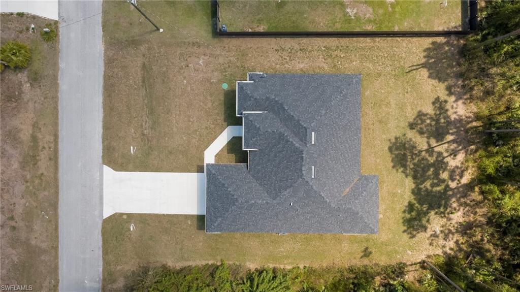 TWIN LAKE ESTATES - Residential Lease
