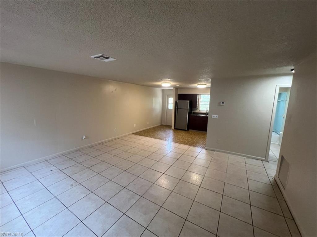 DUNBAR HEIGHTS - Residential Lease
