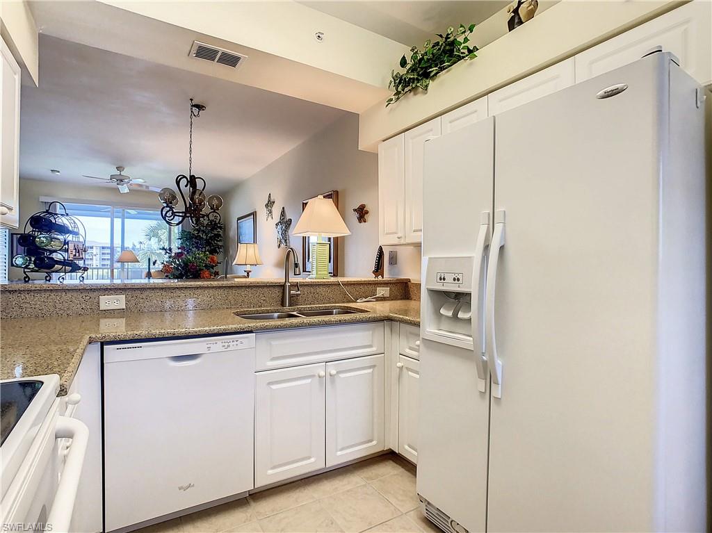 HERITAGE POINTE - Residential