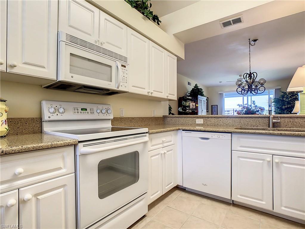 HERITAGE POINTE - Residential