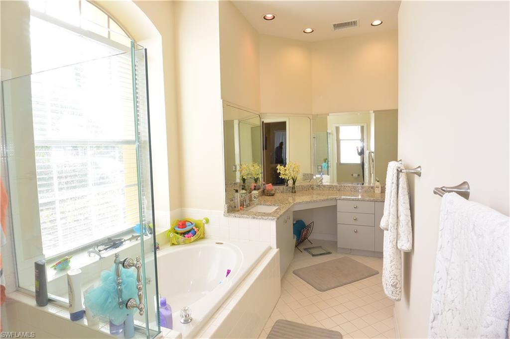 BERKSHIRE LAKES - Residential