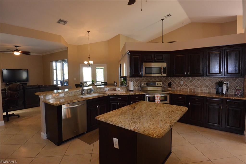 BERKSHIRE LAKES - Residential