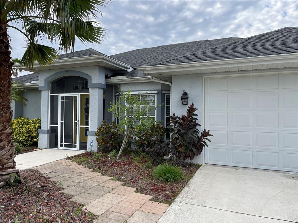 TOWN LAKES - Residential