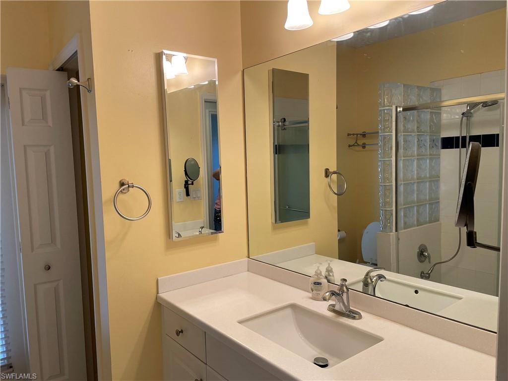 TOWN LAKES - Residential