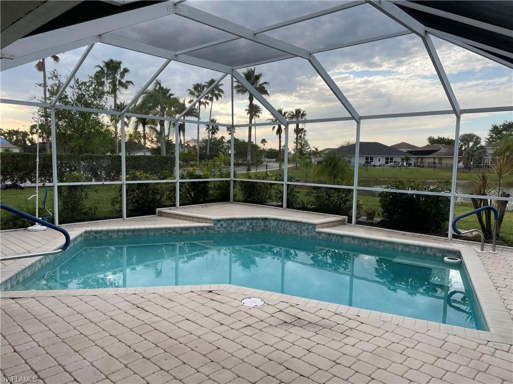 TOWN LAKES - Residential
