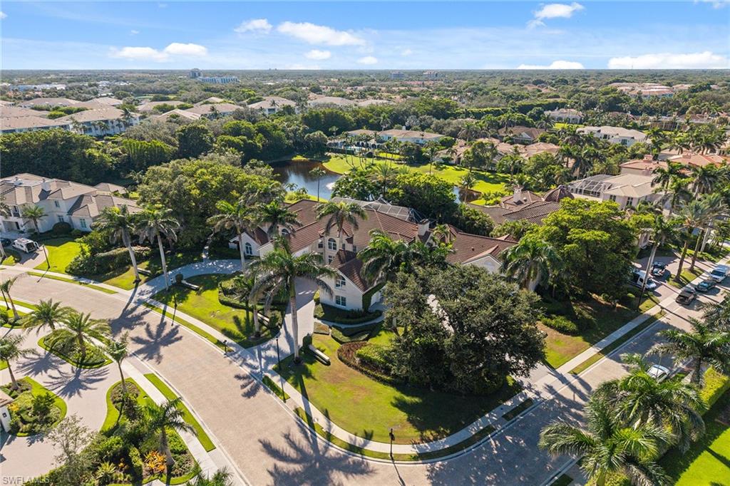 BAY COLONY SHORES - Residential