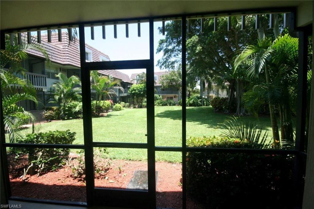 ISLAND MANOR APTS - Residential