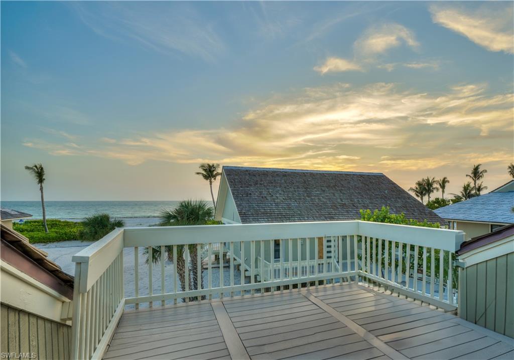 BEACH HOMES - Residential