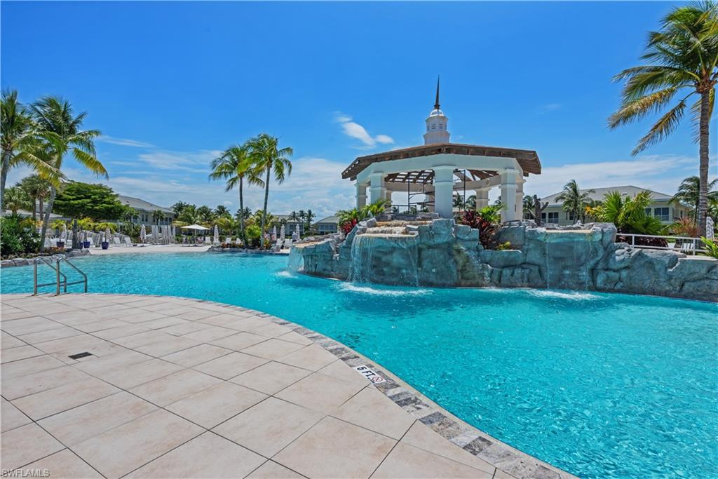 GRANDE PHOENICIAN - Residential