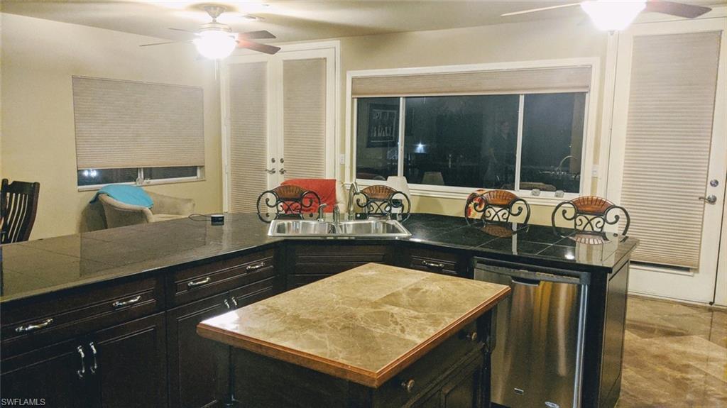 RIVER PLACE - Residential