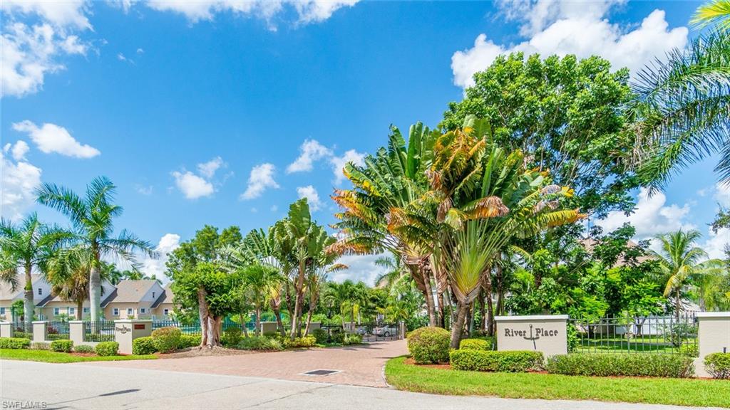 RIVER PLACE - Residential