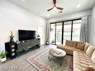 EVENINGSTAR CAY - Residential