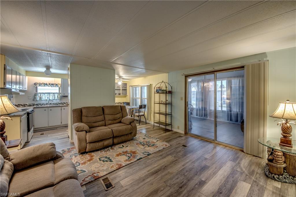 FOREST PARK MOBILE HOME - Residential