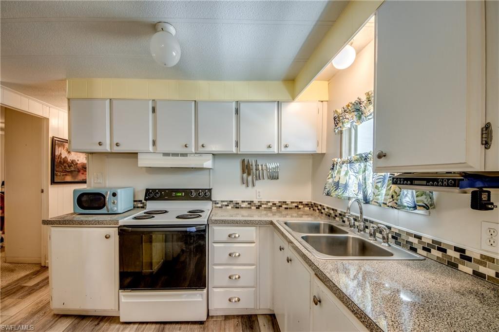 FOREST PARK MOBILE HOME - Residential