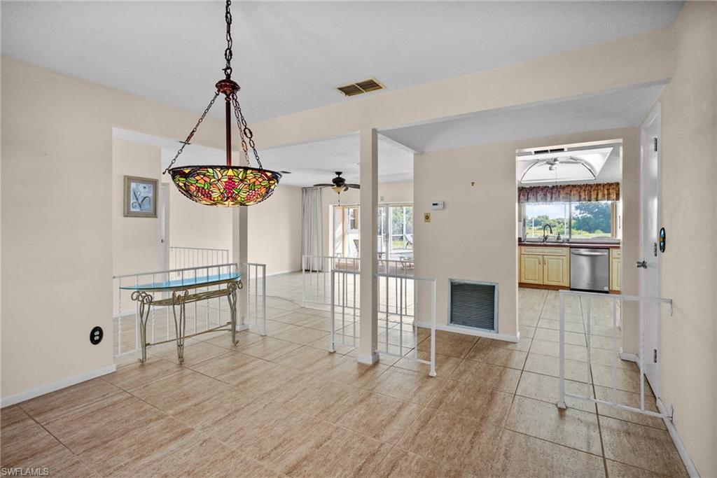 MIRROR LAKE ESTATES - Residential
