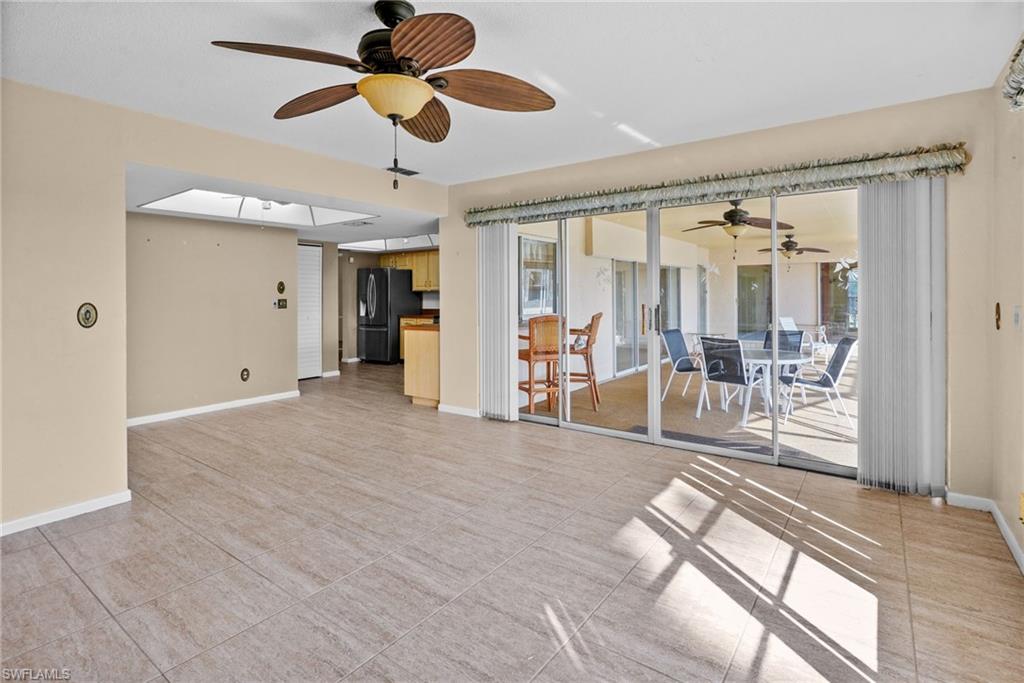 MIRROR LAKE ESTATES - Residential