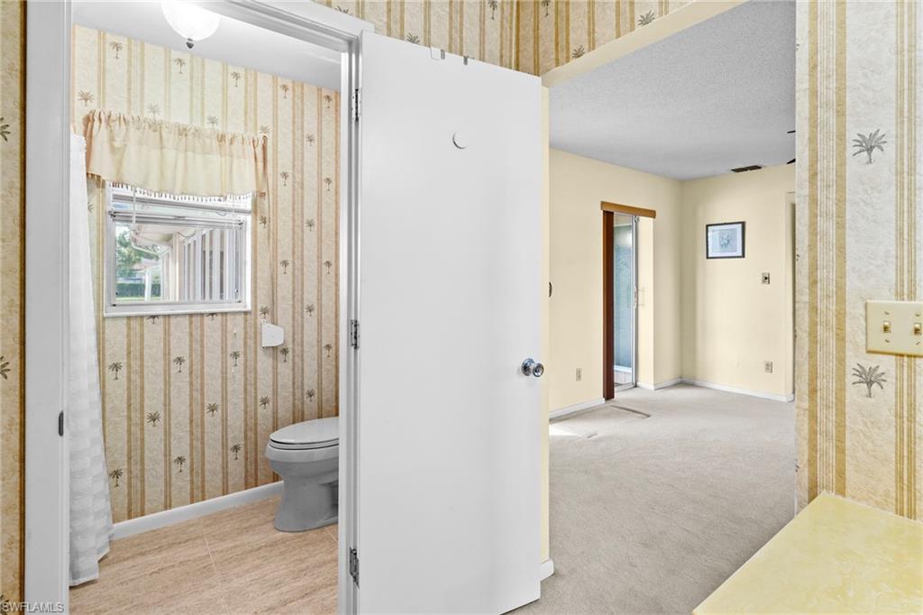 MIRROR LAKE ESTATES - Residential